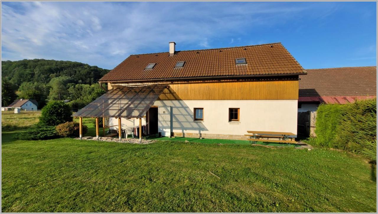Apartmany Janovice Jivka Екстер'єр фото