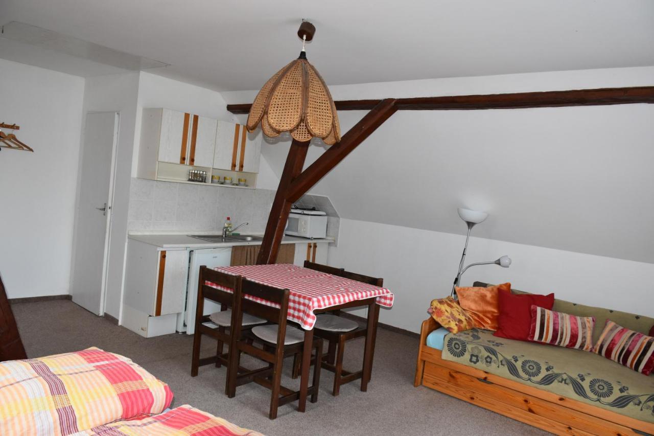 Apartmany Janovice Jivka Екстер'єр фото