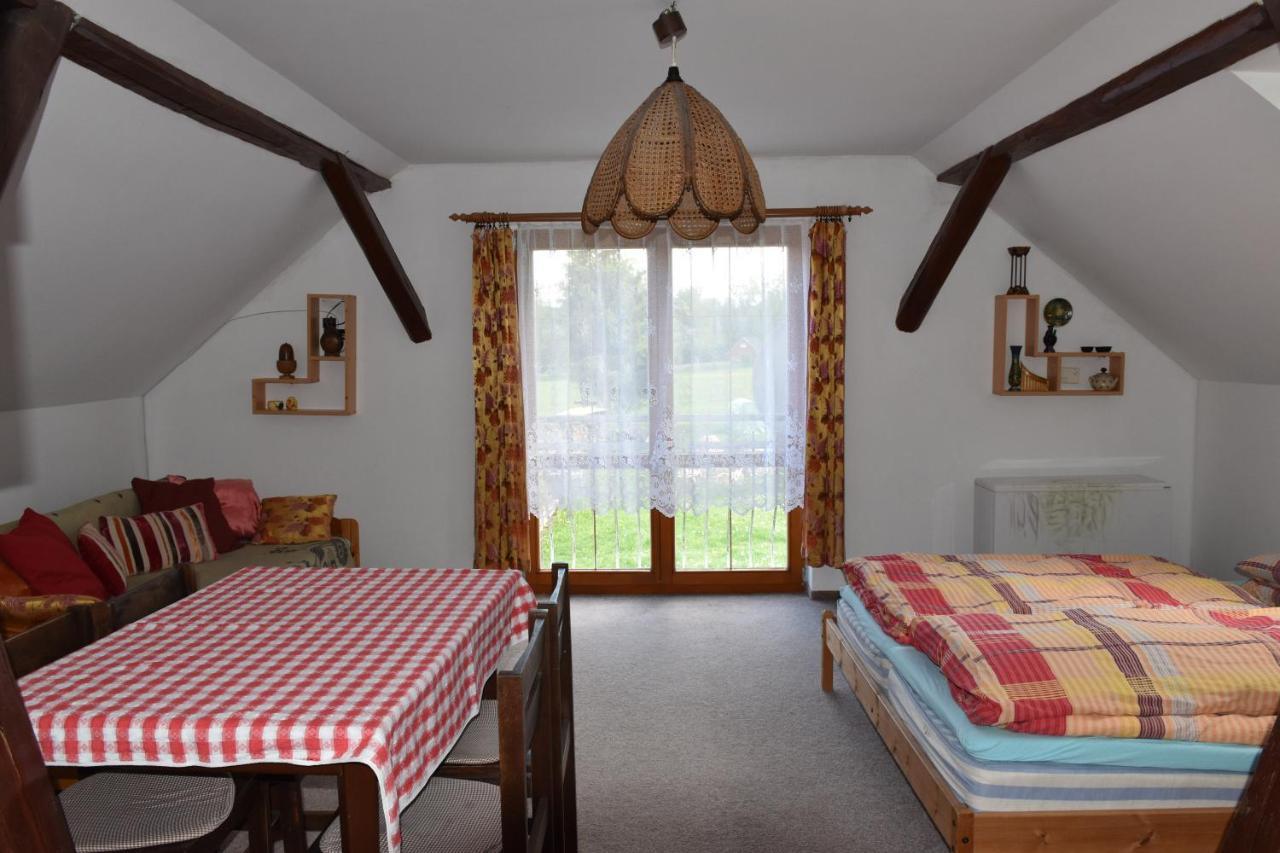 Apartmany Janovice Jivka Екстер'єр фото
