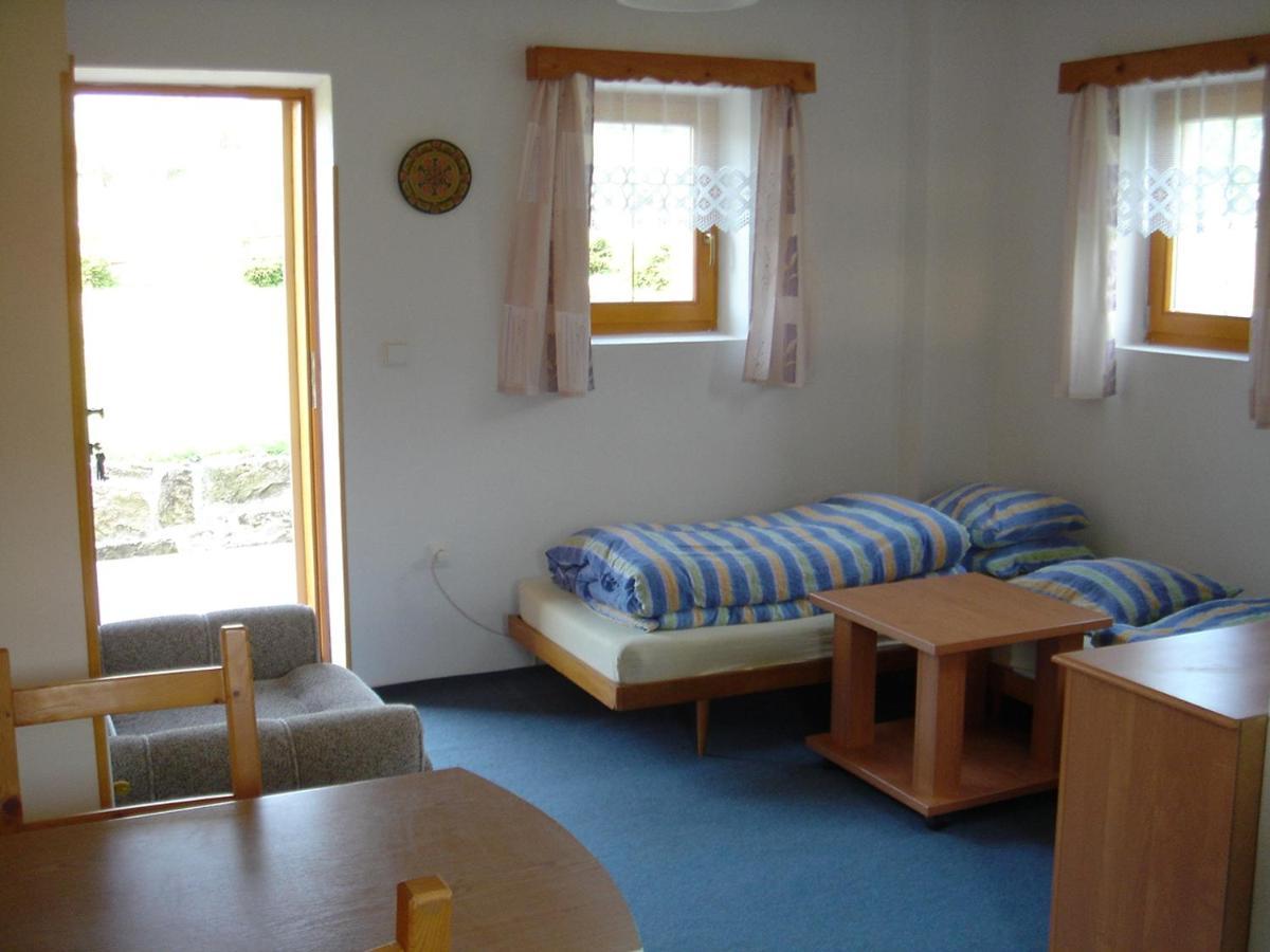 Apartmany Janovice Jivka Екстер'єр фото